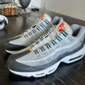 Nike Air Max 95 Pure Platinum Gorge Green